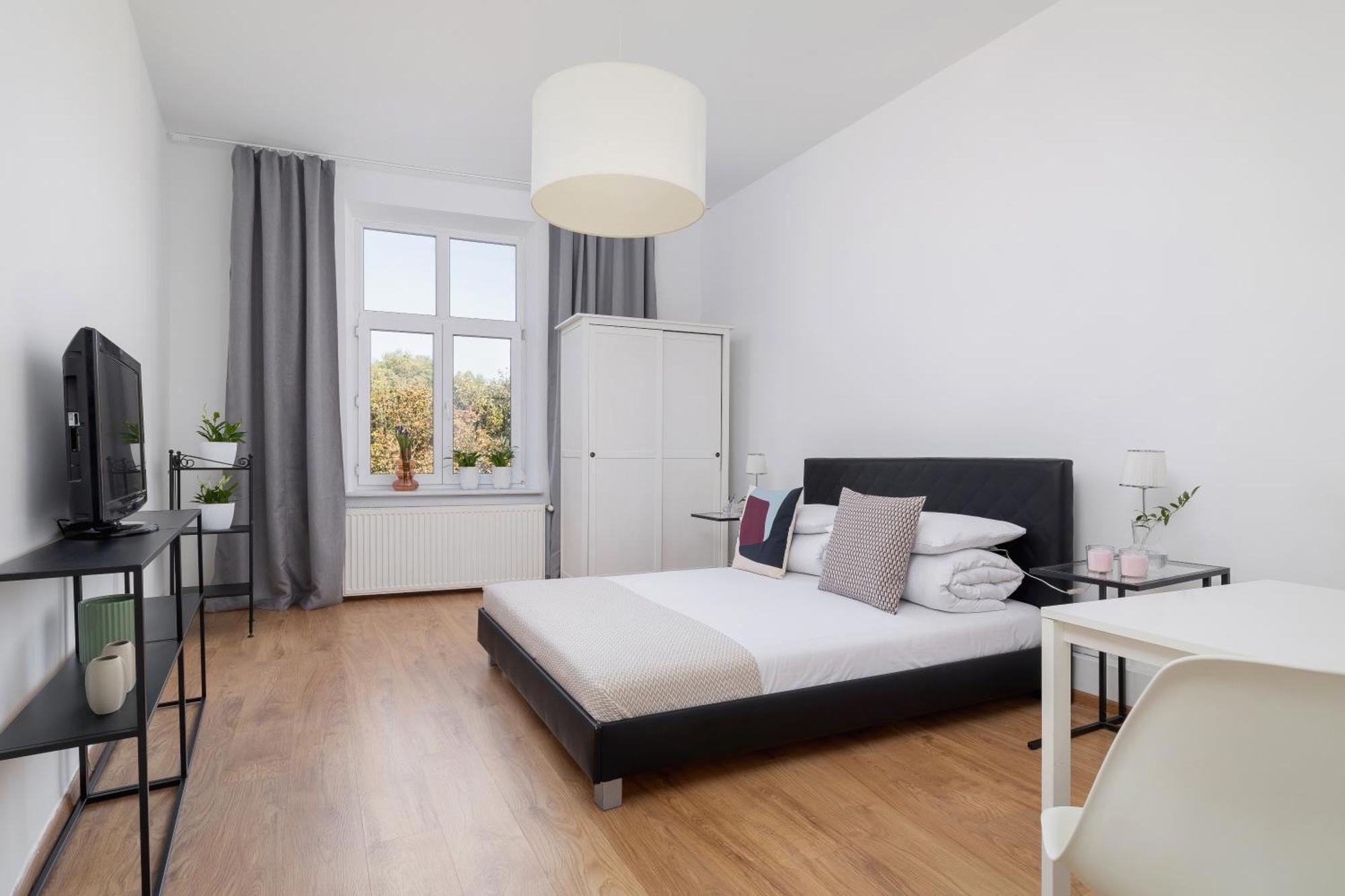 1-Bedroom Apartment - Dluga 65 Street クラクフ エクステリア 写真