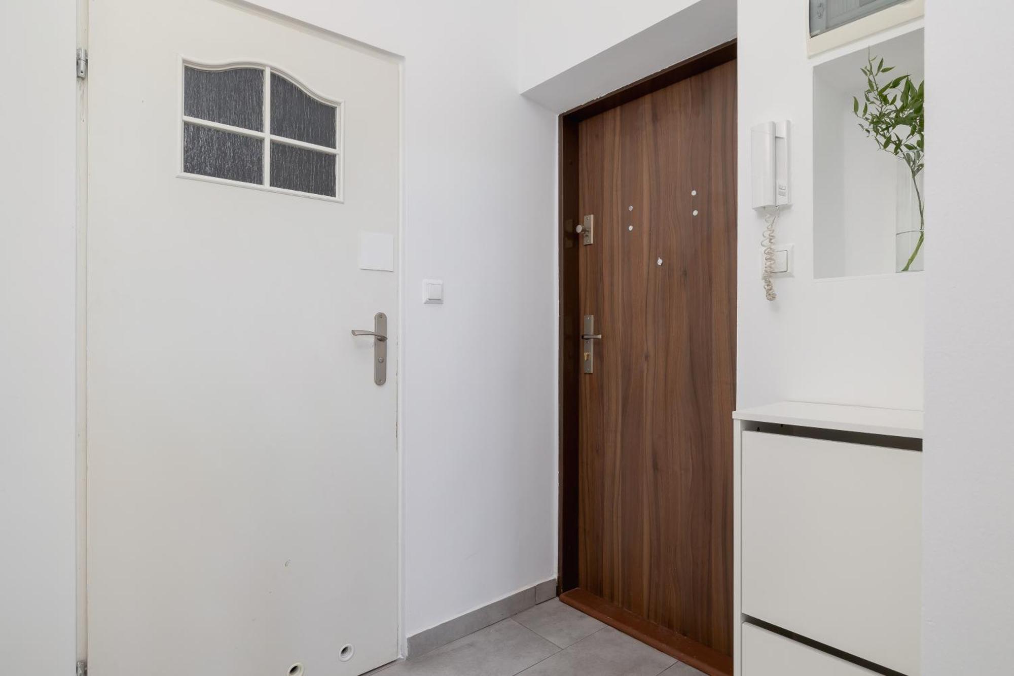 1-Bedroom Apartment - Dluga 65 Street クラクフ エクステリア 写真