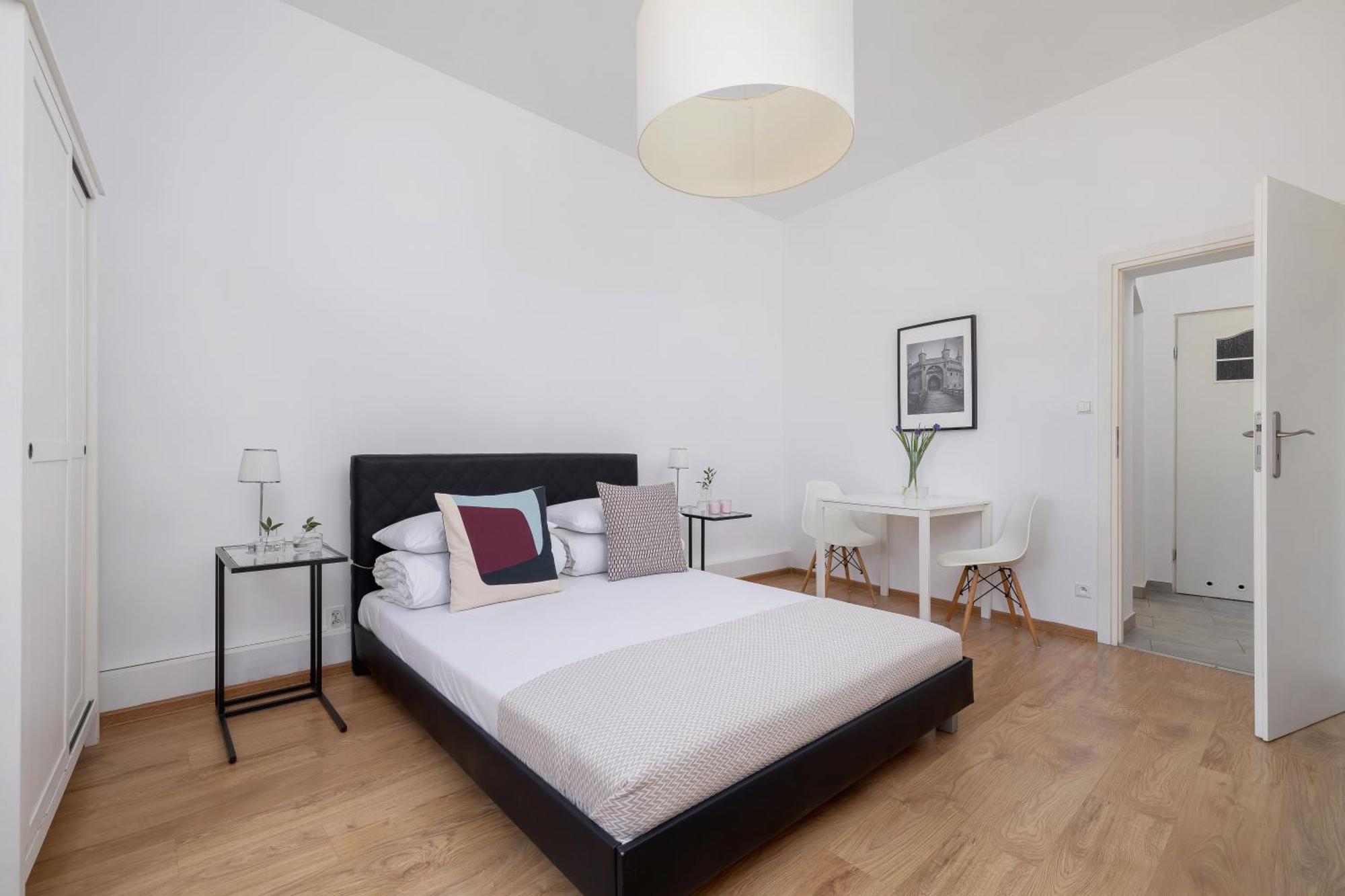 1-Bedroom Apartment - Dluga 65 Street クラクフ エクステリア 写真