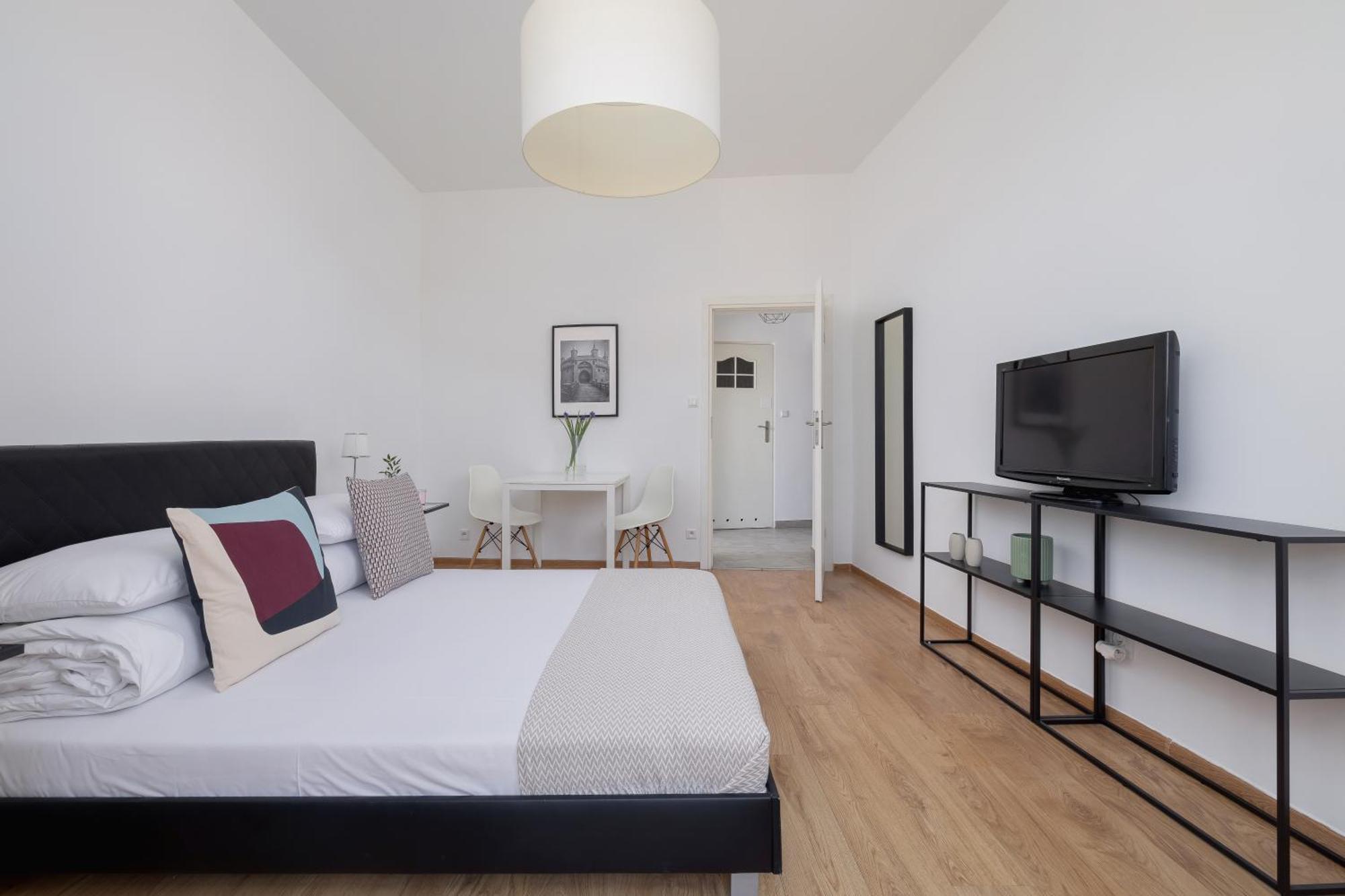 1-Bedroom Apartment - Dluga 65 Street クラクフ エクステリア 写真